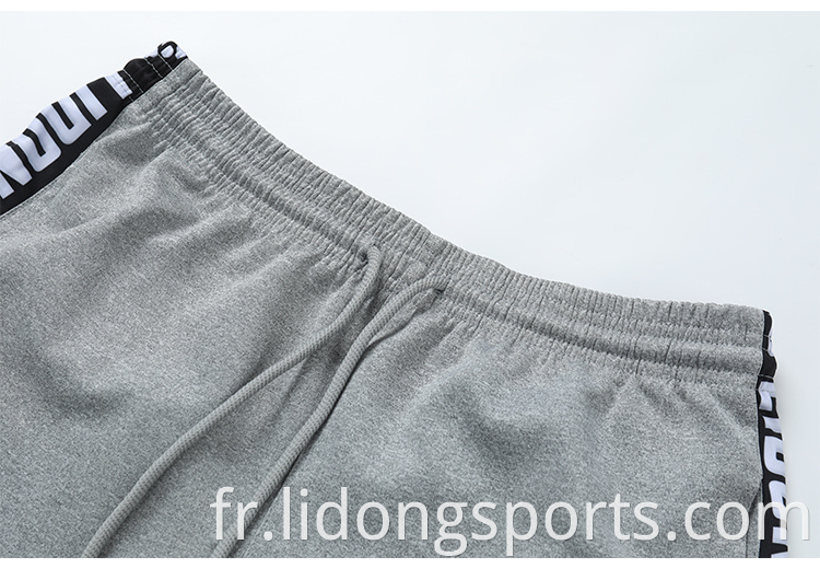 Hoodies noirs de qualité de première classe Sweats à capuche personnalisés à sweats à capuche longs hommes longs